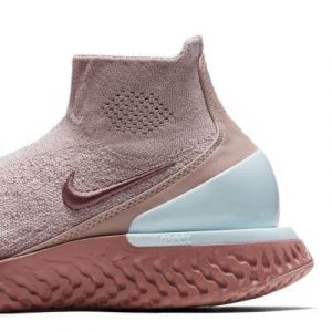Кроссовки для бега Nike Rise React Flyknit женские Коричневый цвет