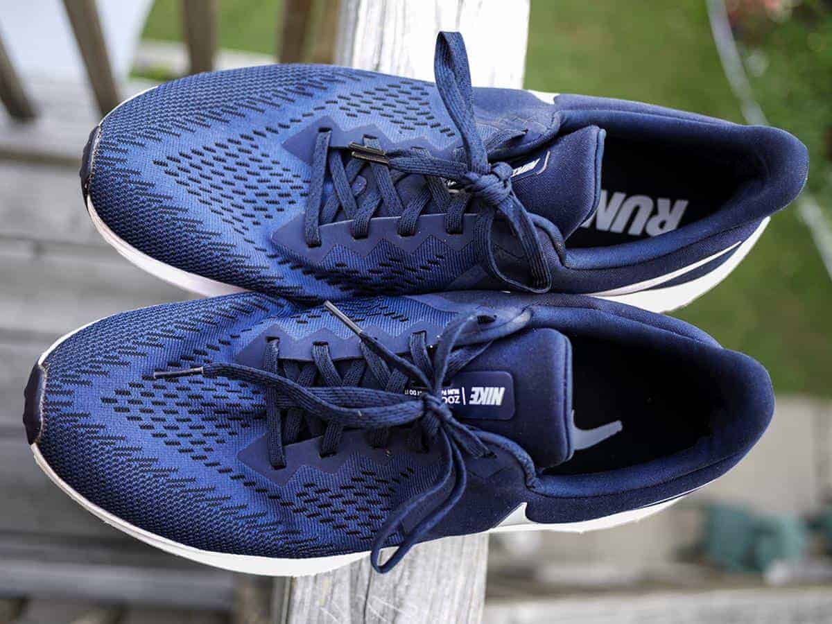 air zoom winflo 6 running shoes