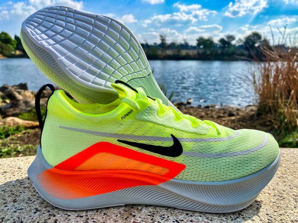 Кроссовки Nike Zoom Fly 4 - Пара обуви