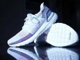 Обзор кроссовок Adidas UltraBoost 19