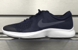 Обзор кроссовок Nike Revolution 4
